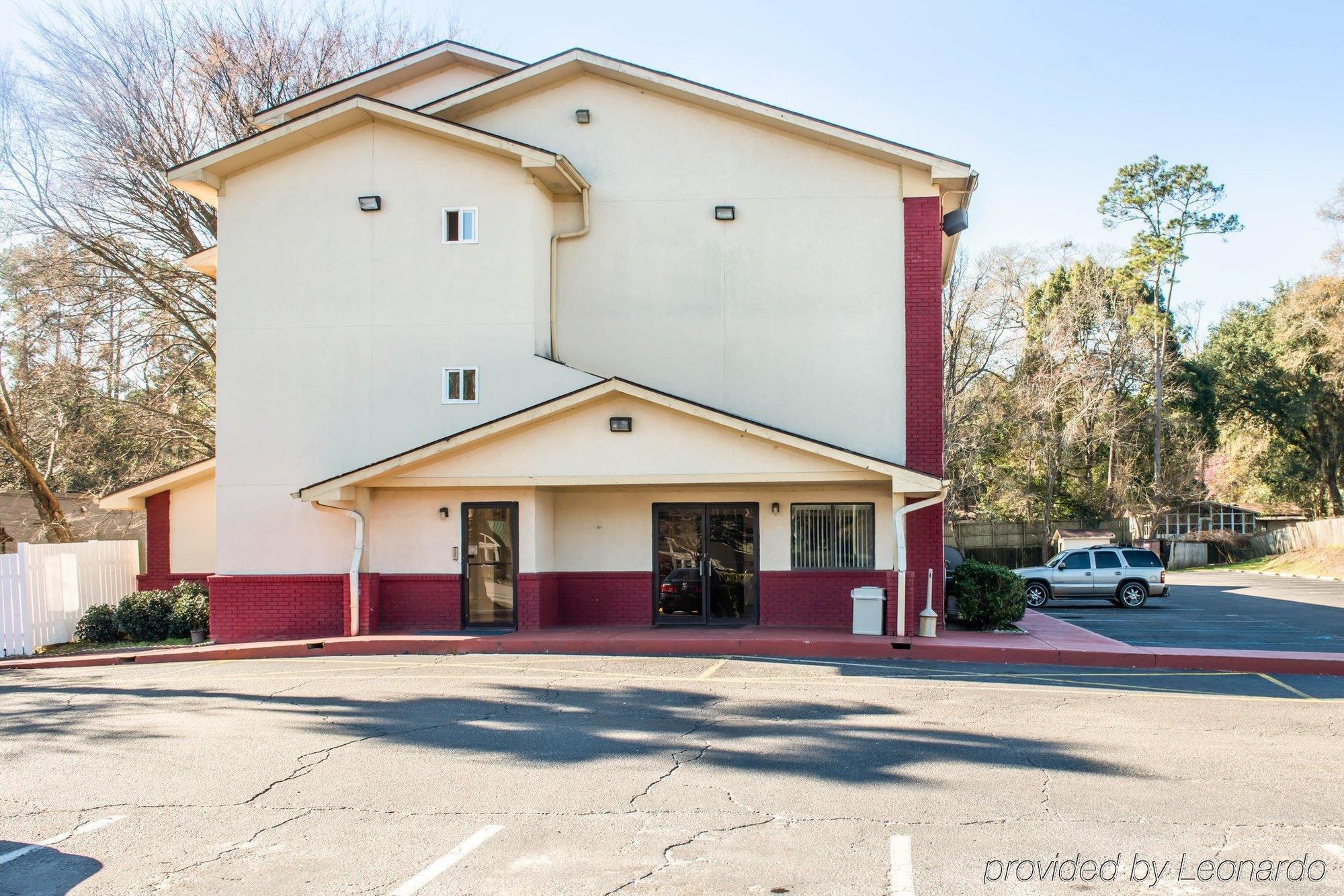 Clarion Pointe Tallahassee-State Capitol Exterior photo
